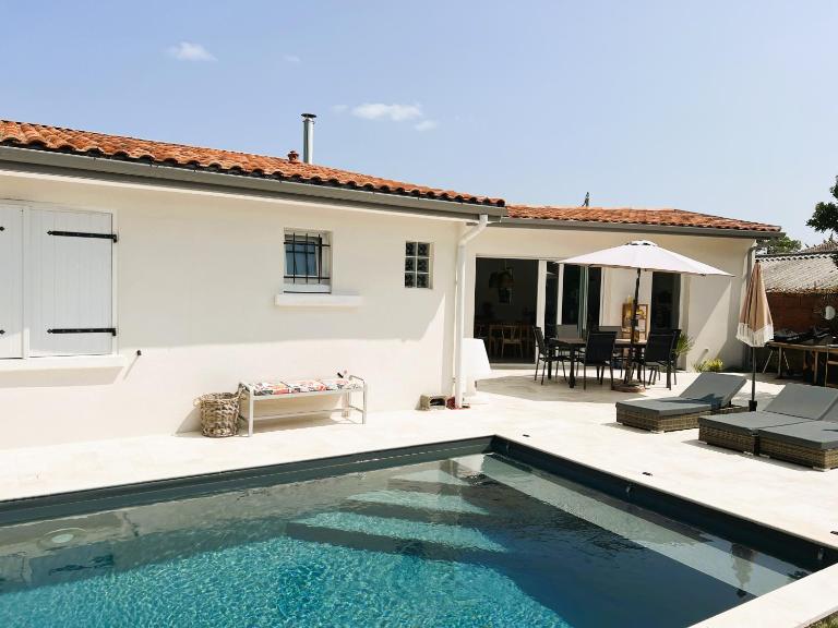 Nouveau! Villa Bahia, Piscine chauffée, Plage à 400m - B&B Vieux-Boucau-les-Bains