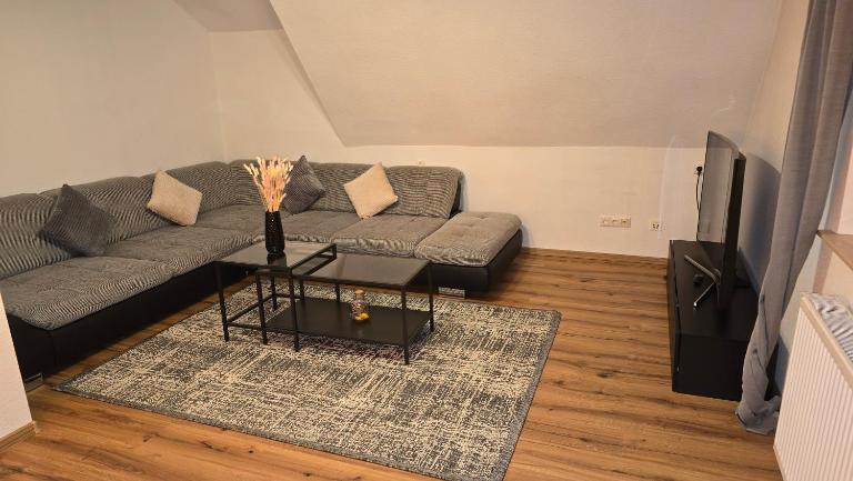 Willkommen bei Mirya - Ferienwohnung Groß-Rohrheim