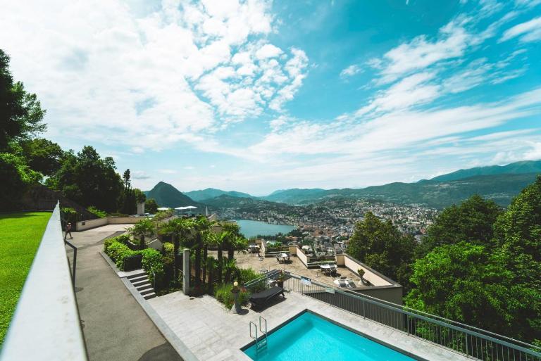 Tessa&Aurora - Incredible Lake View & Pool with Parking - Bed and Breakfast Lugano