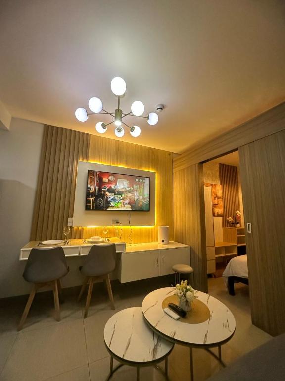 Staycation At Shore 2 Residences Tower 2 - Bed and Breakfast Manilla