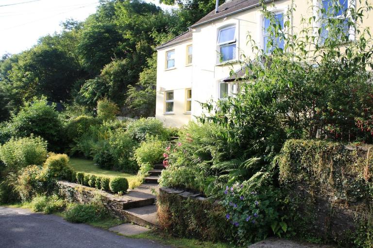 Cosy Cottage overlooking the Teifi Gorge - B&B Cilgerran