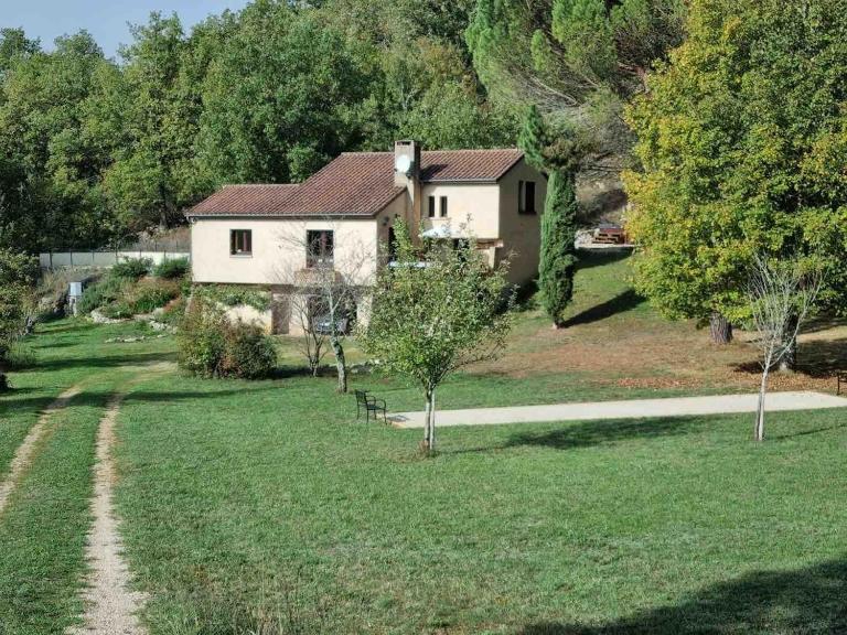 Lot Valley - hidden gem for peaceful getaways - B&B Tour-de-Faure