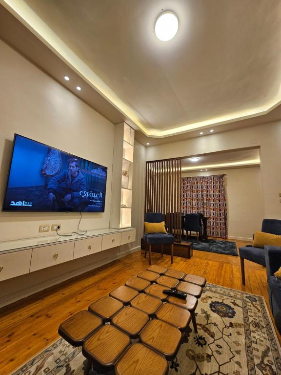 شقة بوسط المدينة الدقي - Chambres d'hôtes Le Caire