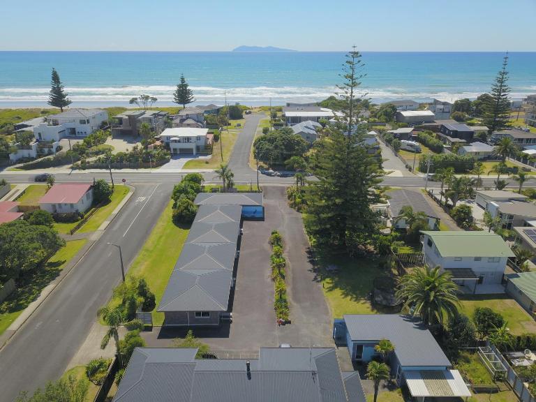Beaches Motel - B&B Waihi Beach