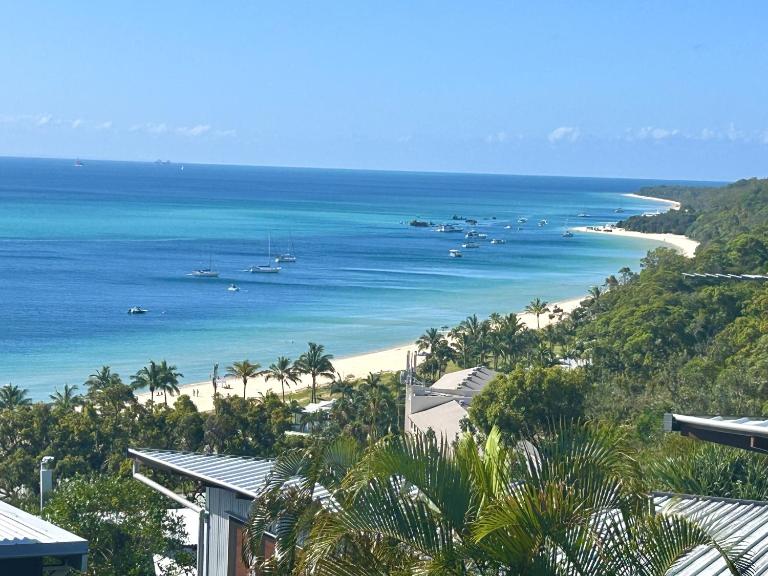 Allure Beach House - Bed and Breakfast Tangalooma
