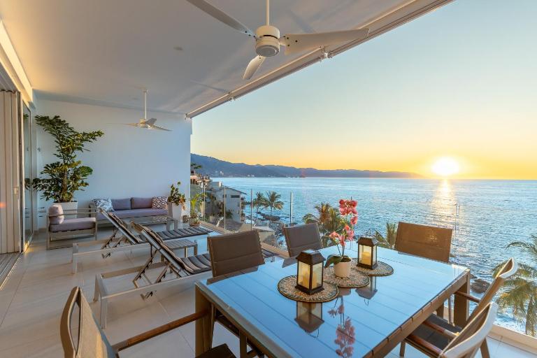 Puerto Vallarta Resort Condo, On-Site Beach Access - B&B Puerto Vallarta