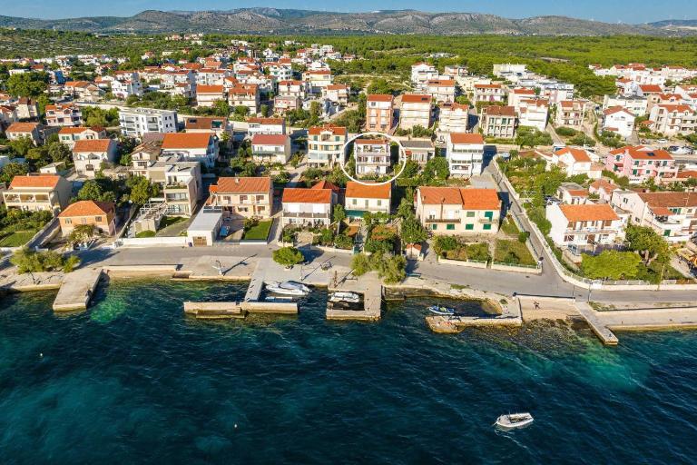 Family Apartments Barbarella - B&B Brodarica