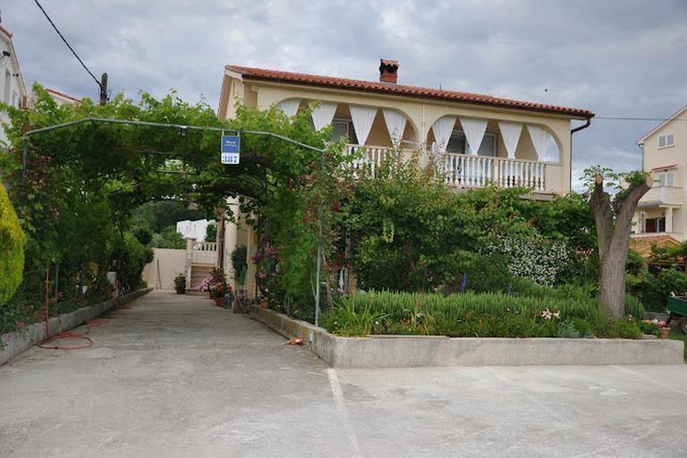 Apartmani Mijatović - Ferienwohnung Lopar