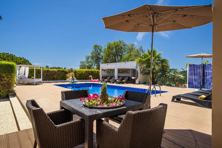 Loendros, Calma Moradia com Piscina Privada, Guia - Chambres d'hôtes Guia