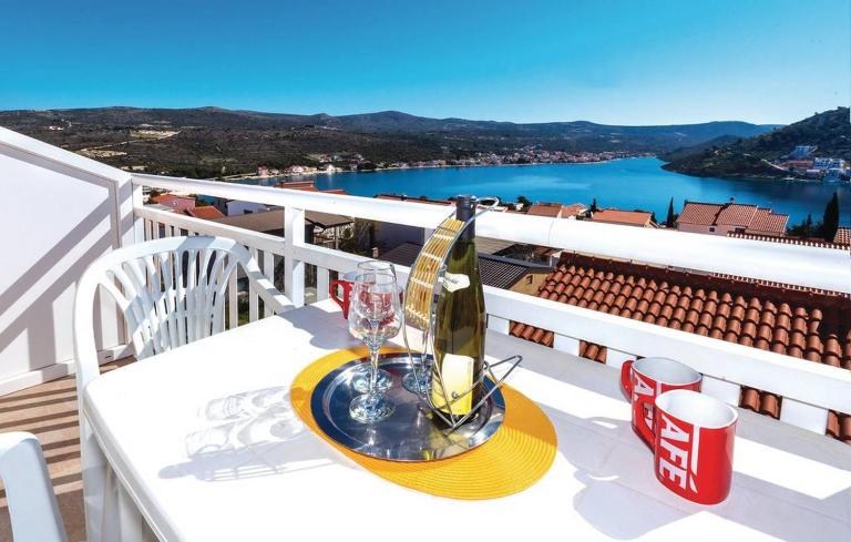 S&G Leko Apartmani Rogoznica - Bed and Breakfast Rogoznica