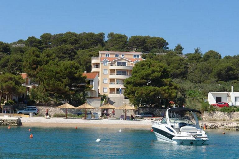 Apartments Villa Leona - B&B Betina