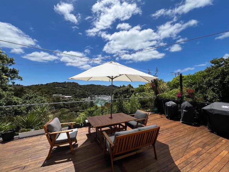 Sleep with the Kiwis in Doves Bay - B&B Kerikeri
