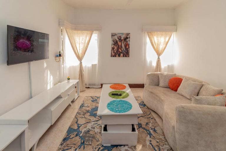 Zing gardens E06 - B&B Mombasa