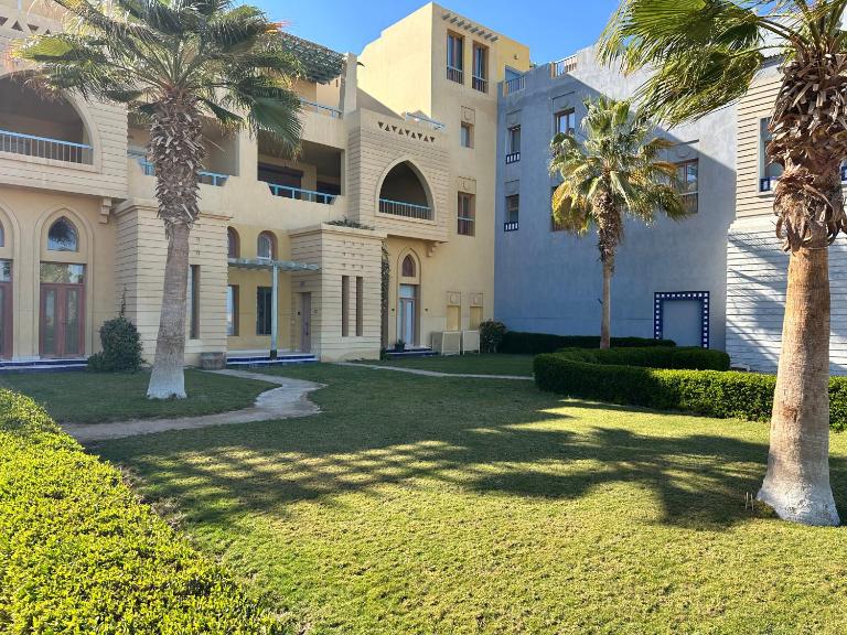 Marina Beach Front 3 Br Duplex - B&B Hurghada