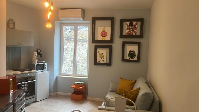 Appartement privé bleu - Ferienwohnung Vinzieux