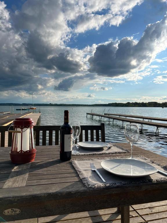 bloom - klein und fein mit Seezugang u WLAN - Ferienwohnung Wörthsee