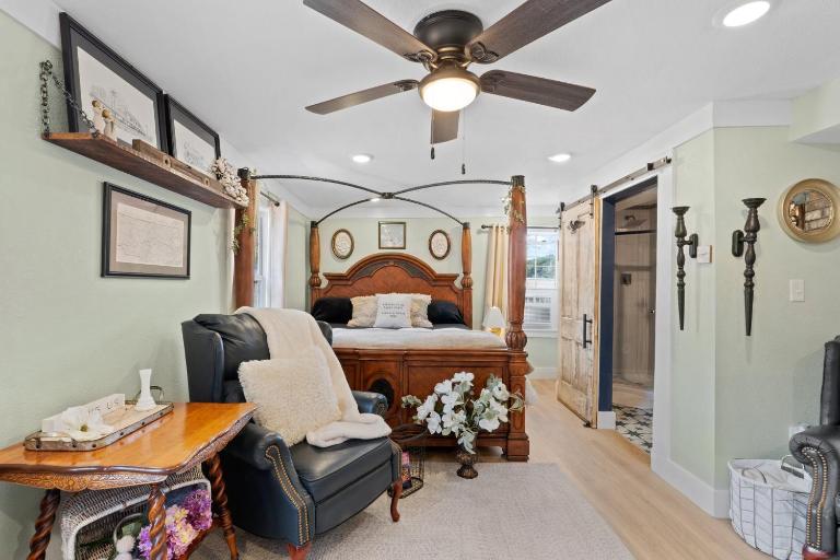 Master Suite Relaxing Retreat Pool, Spa, Art Studio, Breakfast - B&B Chipley