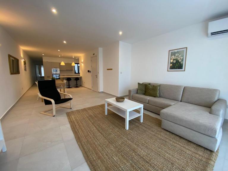 Swieqi Malaika New Apt 7 - B&B Swieqi