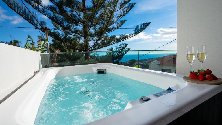 Casa Erbozeta by LovelyStay - B&B Funchal