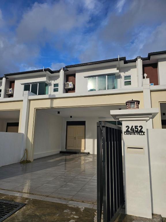 Cahaya Villa 2452 - B&B Miri