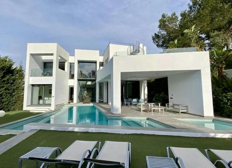 Villa Lux Mar - B&B Cala Llenya