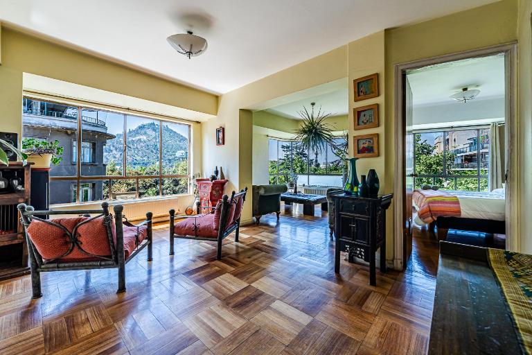 Amplio apartamento con vista en Lastarria - Bed and Breakfast Santiago de Chile