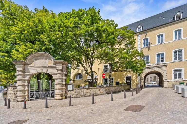 Modern Apartments in Clausen with WiFi, Kitchen & Workspace - Bed and Breakfast Luxemburg