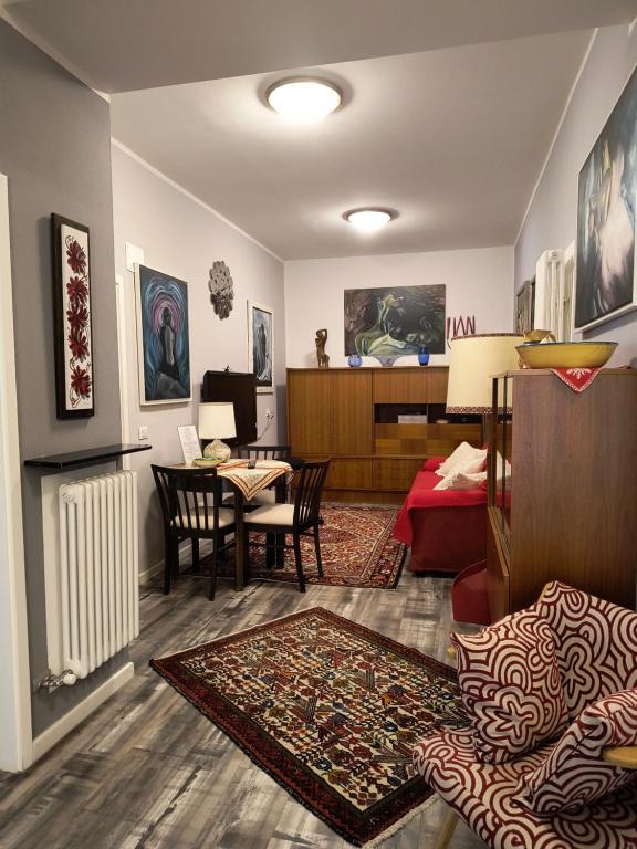 AppartamentoMonika con parcheggio privato - Volano - Bed and Breakfast Volano