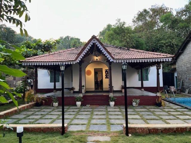 Villa Aayra - Premium cozy stay - 2BHK AC Villa - B&B Ankola