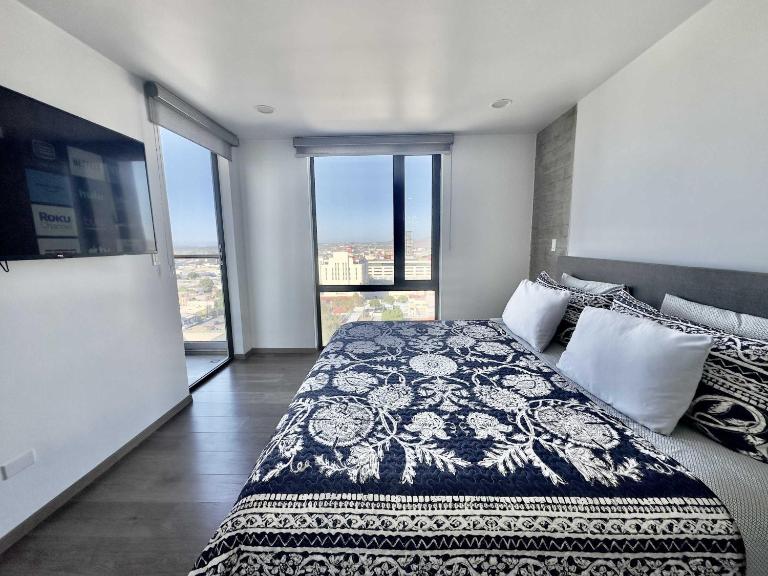 Tijuana Condo at Avenida Revolución 9th floor - Ferienwohnung Tijuana