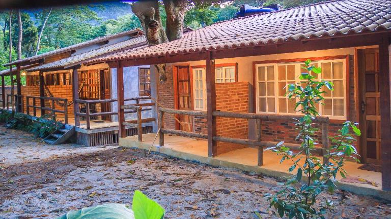 Chalé 04 Itaipu Vale da Colina Niterói - B&B Niterói