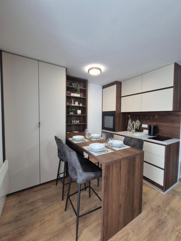 Avalon apartments - free parking - B&B Kopaonik