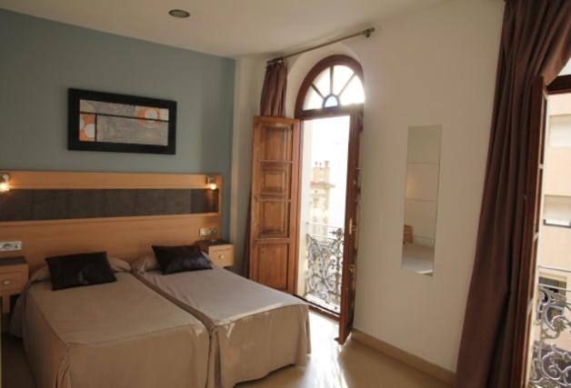 Hostal Plaza Ruiz - B&B Ceuta