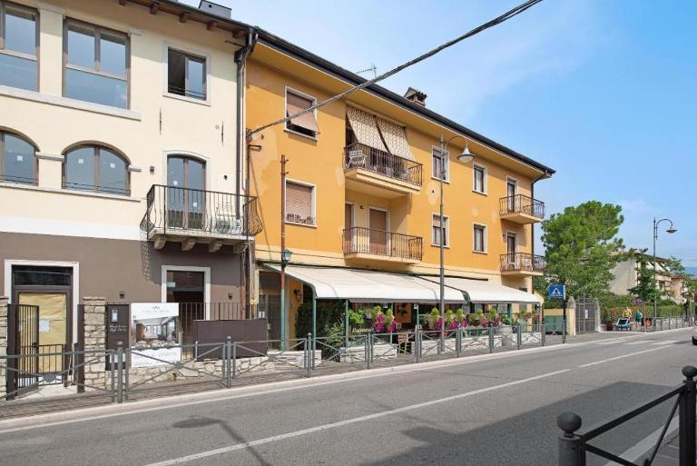 Achilla 2 appartamenti - Ferienwohnung Torri del Benaco