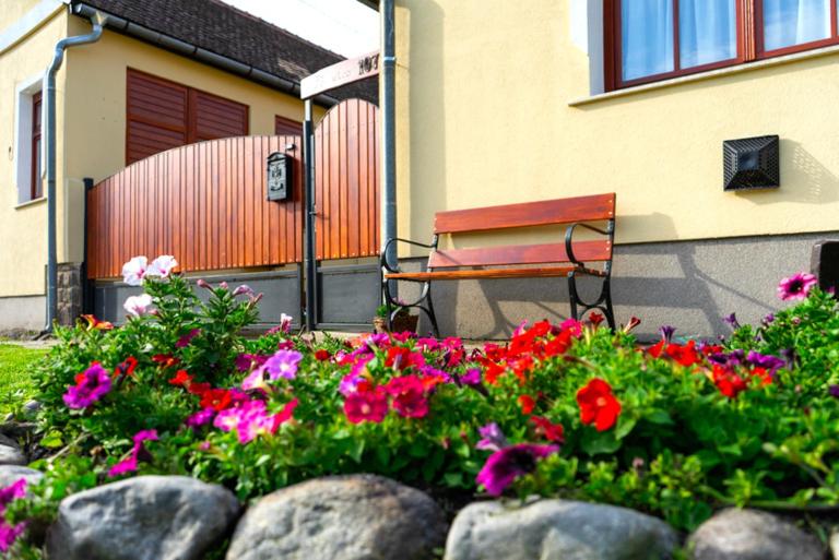 Piri Vendégház - Bed and Breakfast Szokolya