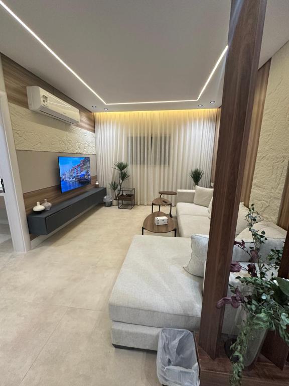 شقة فاخرة غرفتين وصالة بحي العقيق شمال الرياض - B&B Riyad