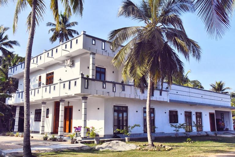 Eco Rich Villa - B&B Pamunugama