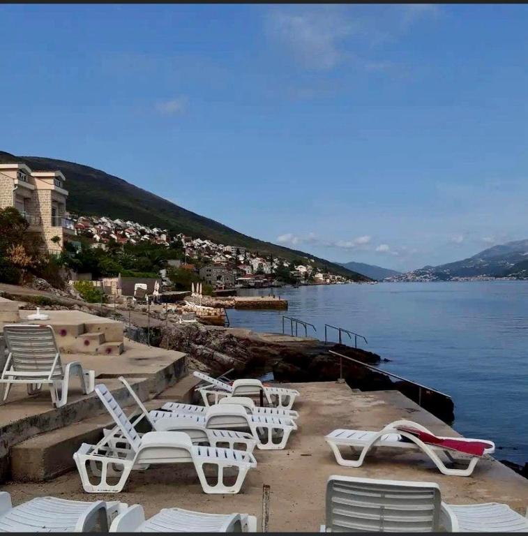 Simphony Apartments - Chambres d'hôtes Tivat