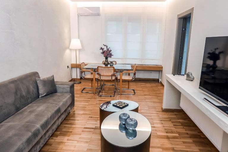 Elektra's Apartment#2, 1ος, διαμέρισμα στο κέντρο της Λάρισας με δωρεάν Parking και Πρωΐνό - B&B Larissa