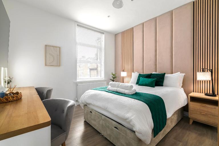 Stylish Apartment in Queens Park - B&B Londra