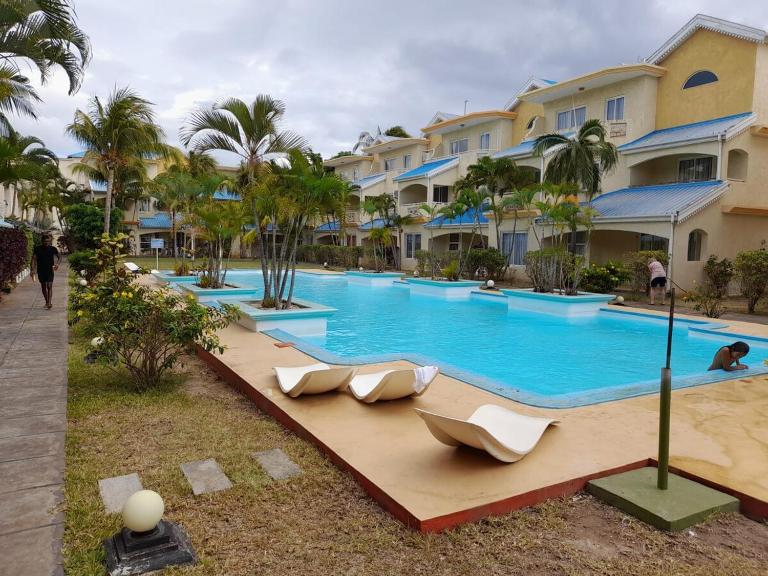 BEST location Service Apartment - FLIC EN FLAC - Bed and Breakfast Flic en Flac