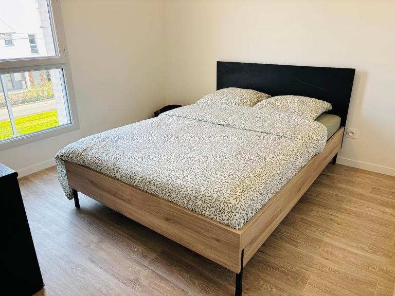 Chambre spacieuse et lumineuse chez l habitant - Ferienwohnung Angers
