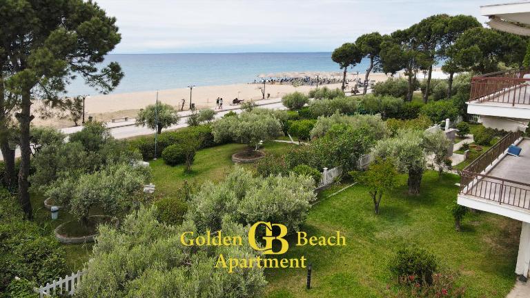 Golden Beach Apartment - B&B Néa Moudhaniá