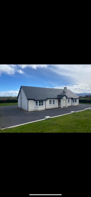 Cosy East Clare Apartment - Bed and Breakfast Coolcoosaun