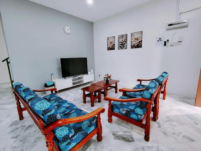 Pearl Villa 5 Bedroom Unit 17 - B&B Port Dickson