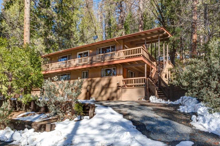 Bird's Eye View - B&B Yosemite West