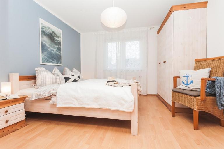 Prerower Strasse 14 Wohnung 1 - Bed and Breakfast Zingst