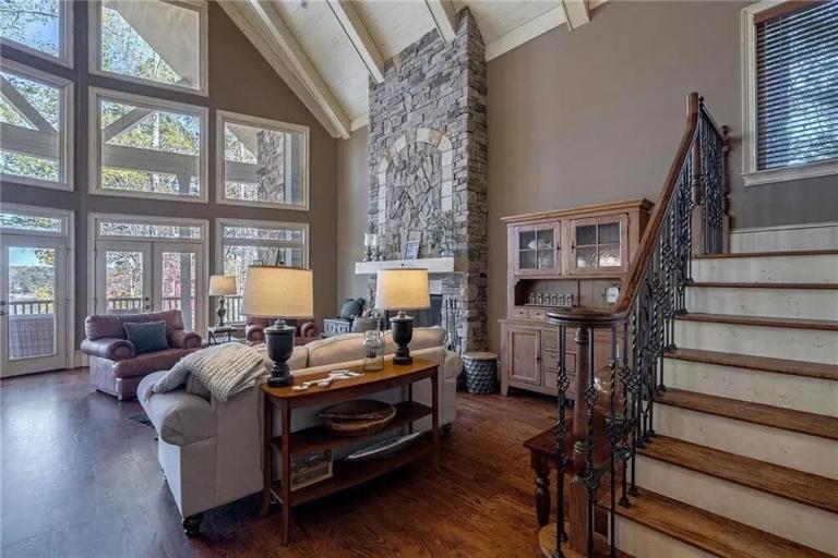 The White Hart House Lake Lanier - B&B Dawsonville