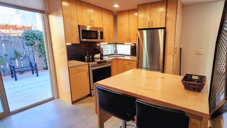 Intimate Townhome Sanctuary DT - B&B Albuquerque