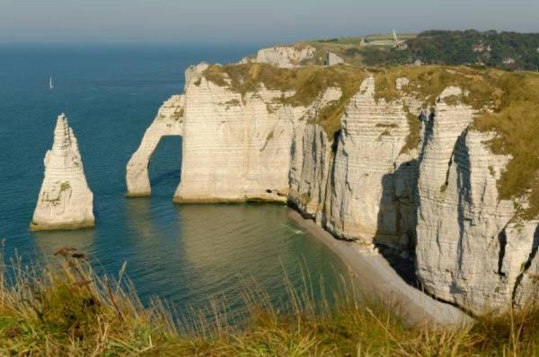 Près d'Etretat, joli appartement pour 4 personnes avec 2 chambres, vous pouvez me contacter sur Les gîtes de SoleilMapou - B&B Bec-de-Mortagne